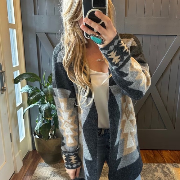 New Aztec Western Print Grey Long Cardigan Sweater Coat Western Cowichan Boho - Picture 8 of 11